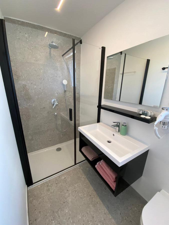 Apartmani Kumenat Biograd Na Moru Exteriör bild