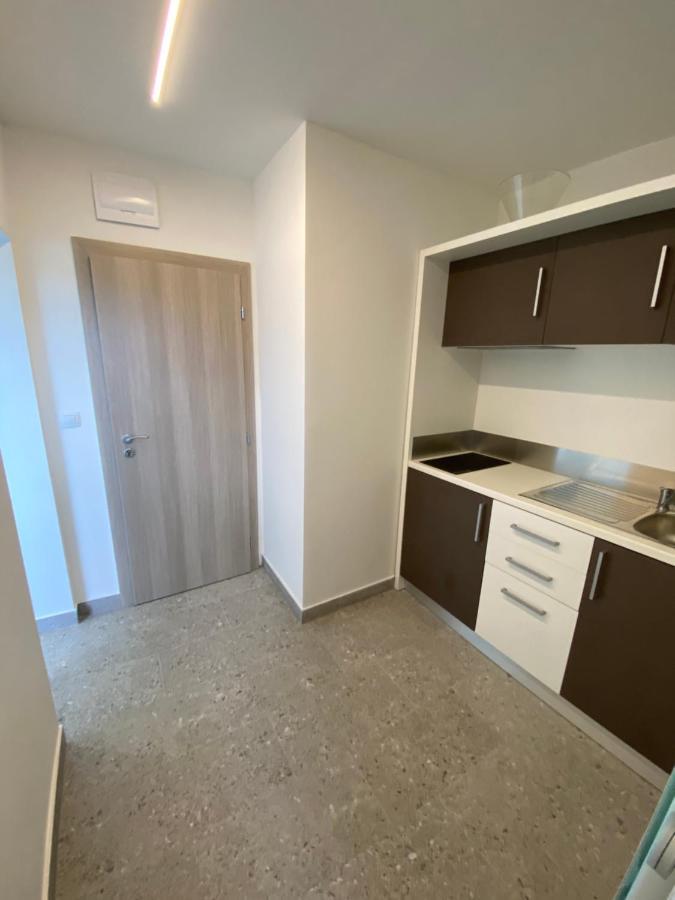 Apartmani Kumenat Biograd Na Moru Exteriör bild
