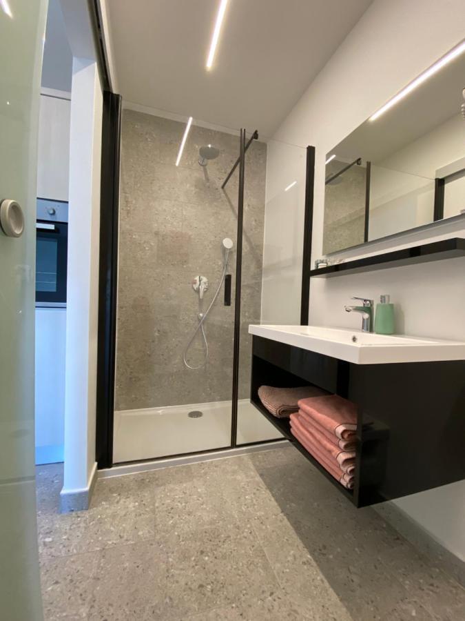 Apartmani Kumenat Biograd Na Moru Exteriör bild