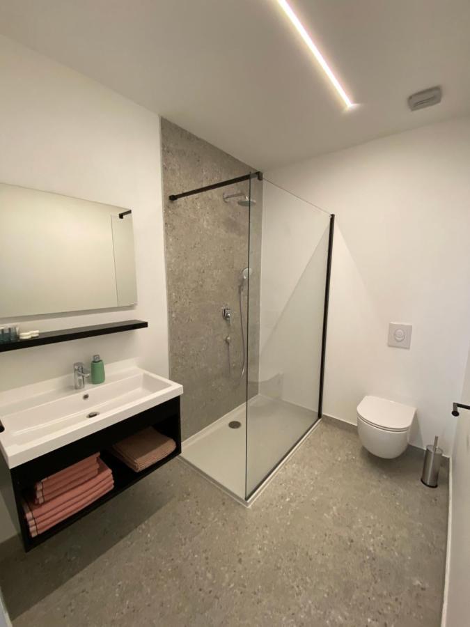 Apartmani Kumenat Biograd Na Moru Exteriör bild