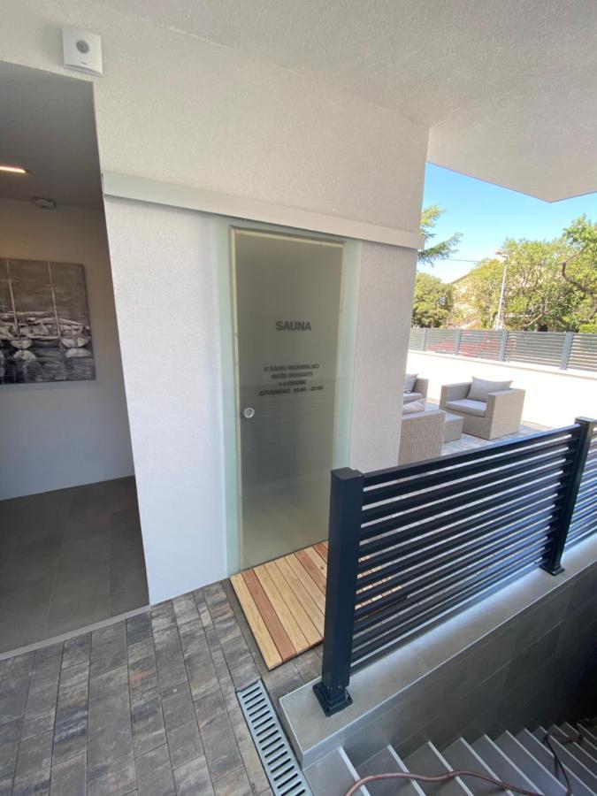 Apartmani Kumenat Biograd Na Moru Exteriör bild